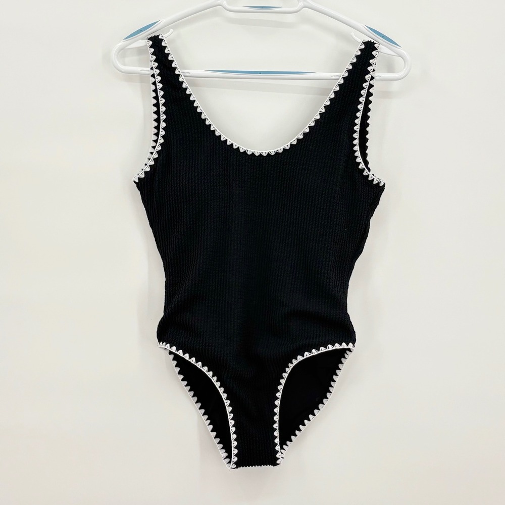 Betsey Johnson Womens Black Textured Crochet Trim One Piece Swimsuit Small Newā